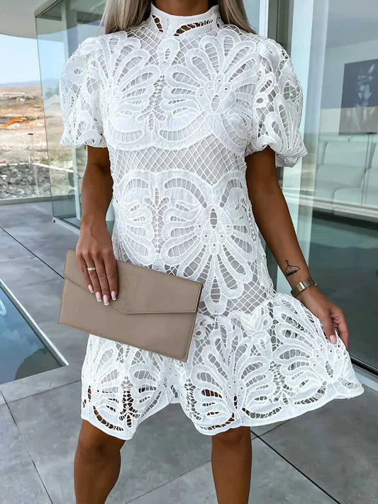Arianwen – Elegant Lace Dress