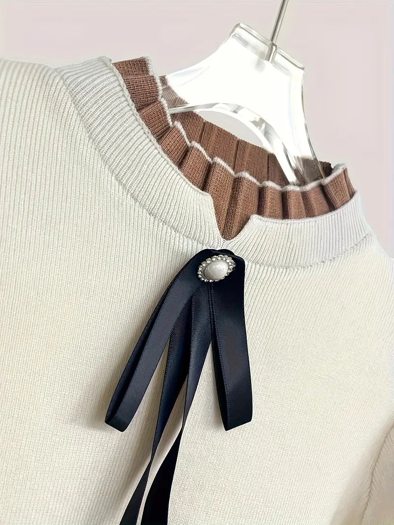 Quinn – Elegant Cotton Ruffled Collar Top