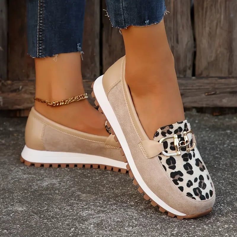 Ravenesse – Stylish Loafers with Leopard Print