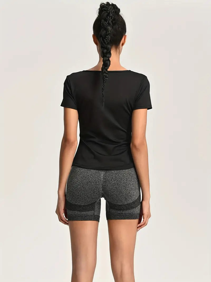 Oryss – Comfortable and Stylish Short-sleeved T-shirt