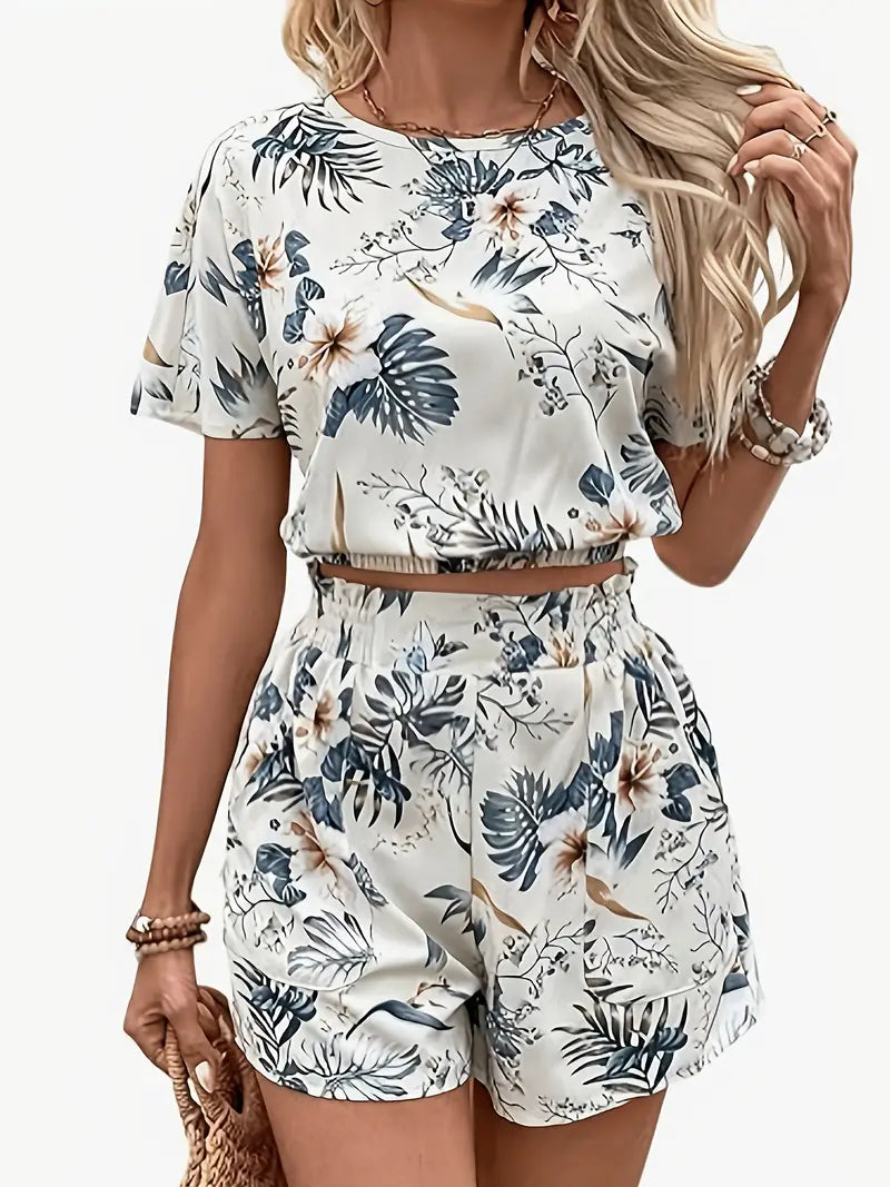 Aminna – Elegant Top and Shorts Set