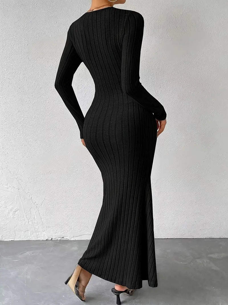 Louisa – Sexy Knitted Maxi Dress