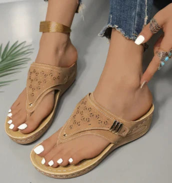 Laida – High-quality Leather Wedge Sandals