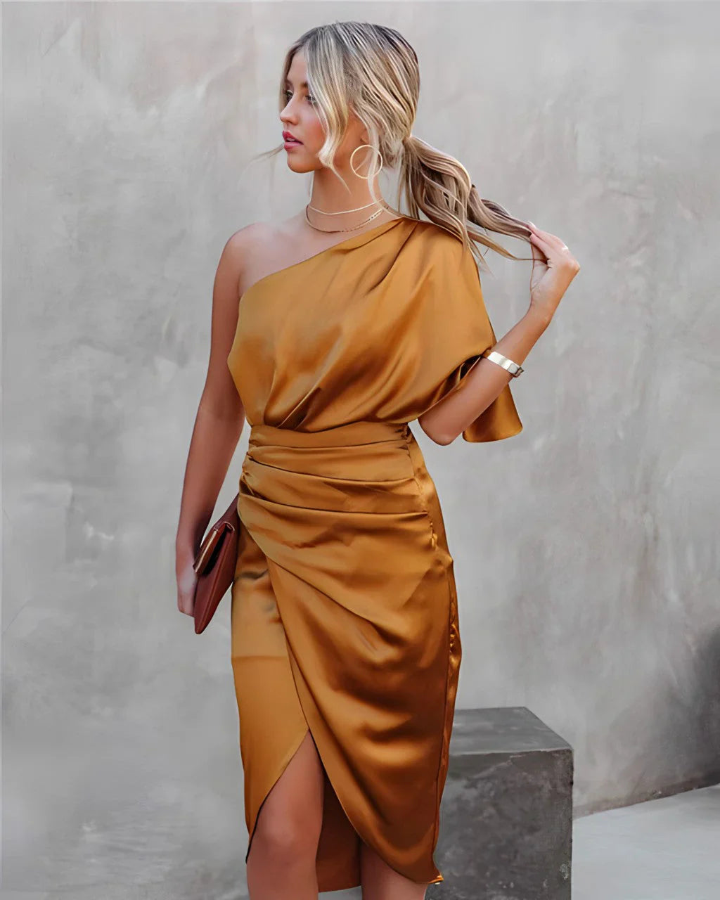 Onyxia – Luxurious Satin Midi Dress
