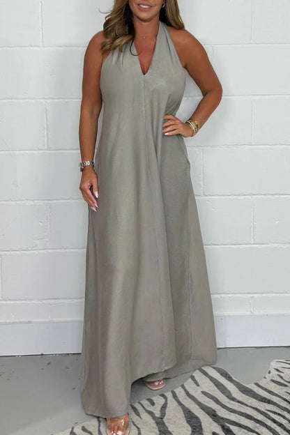 Clarimonde – Elegant Halter Maxi Dress