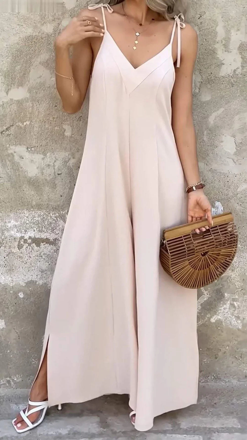 Viviette – Elegant Sleeveless Jumpsuit