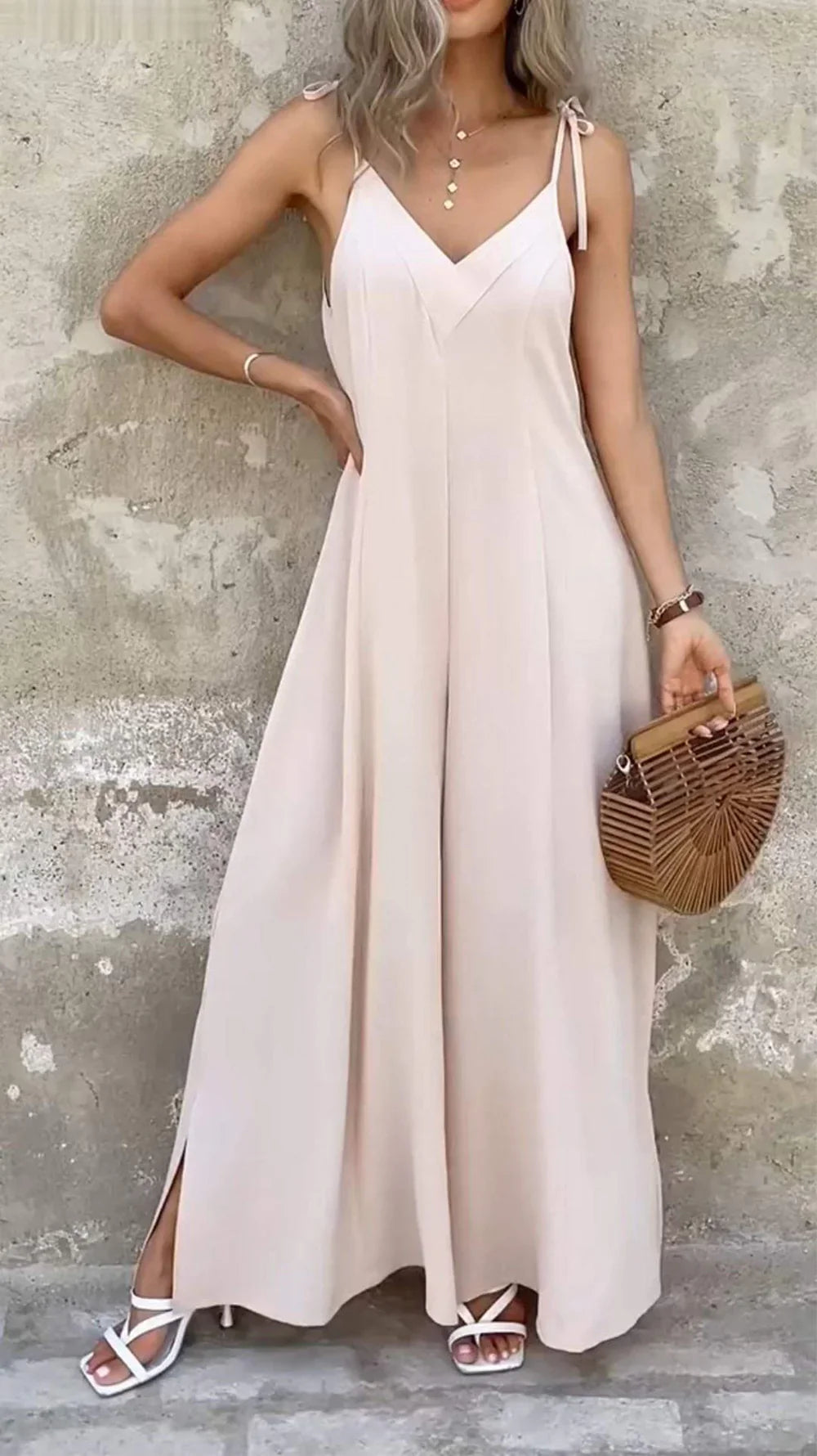 Viviette – Elegant Sleeveless Jumpsuit