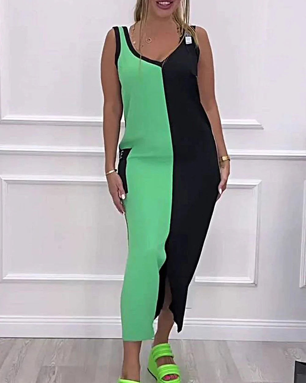 Elyssa – Elegant Color Block Midi Dress