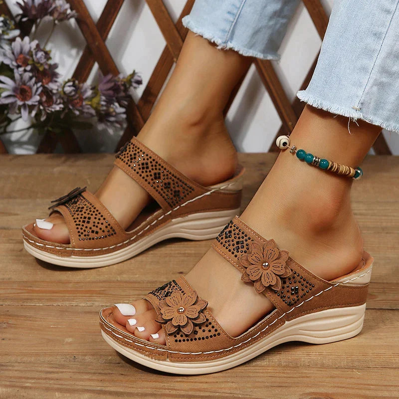 FLEUR - Orthopaedic flower wedge sandals