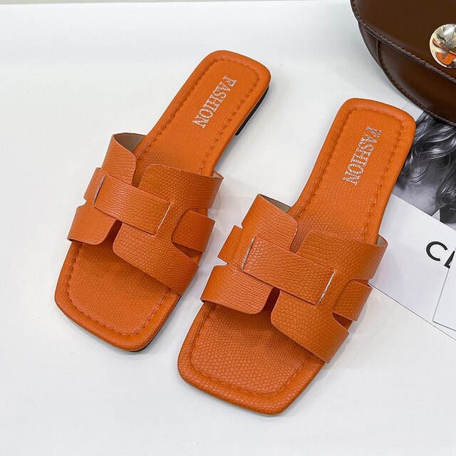 Hally - Elegant designer slippers