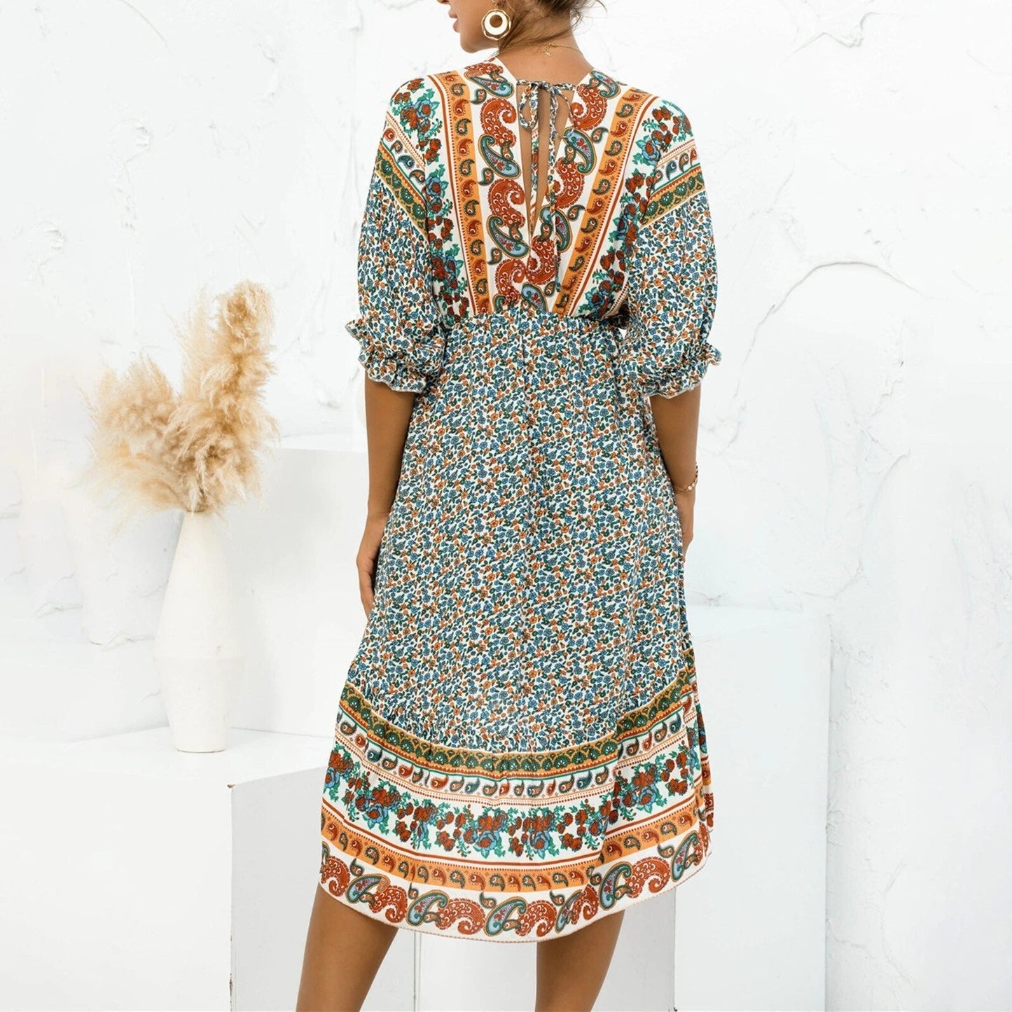 LAILA - Dress with floral pattern