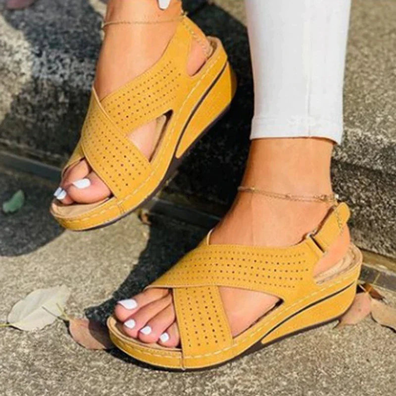 SOFIA - Orthopaedic ankle strap cross sandals
