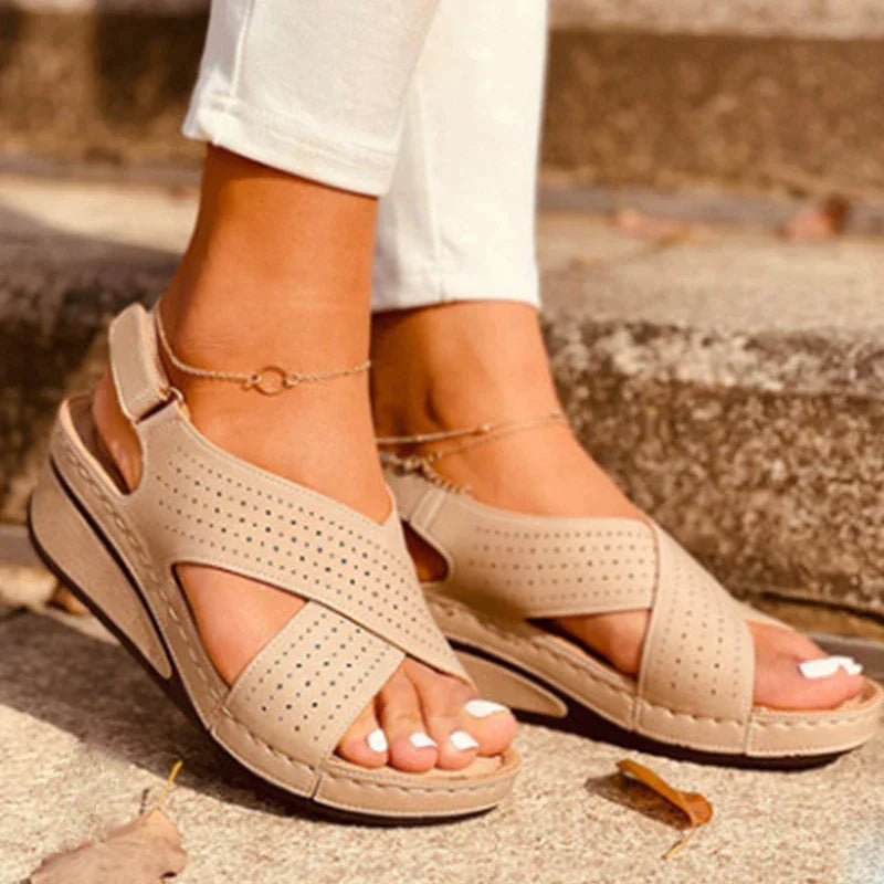 SOFIA - Orthopaedic ankle strap cross sandals